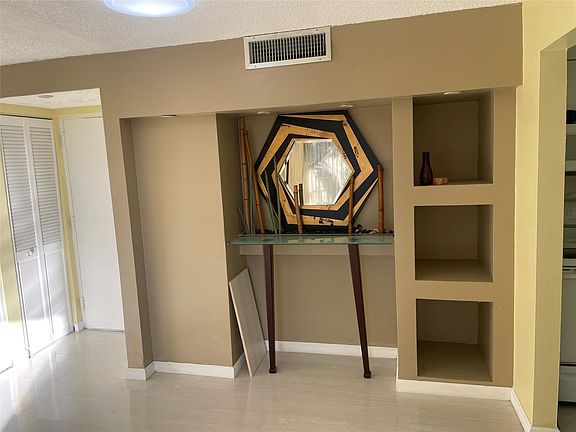 4th image of 1720 NW North River Drive #207