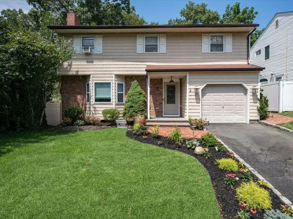 3 Christa Court, Huntington, NY 11743