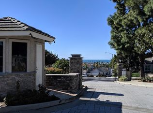 831 Windcrest Dr, Carlsbad, CA 92011