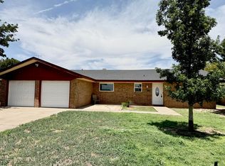1518 Ruskin Cir, Dimmitt, TX 79027