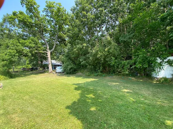 6610 Bluegill Ln, Delton, MI 49046