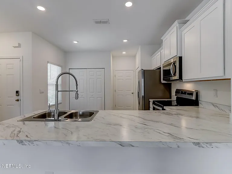 3986 Haymon Ave — Photo 7