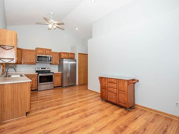 5th image of 278 W 16th St