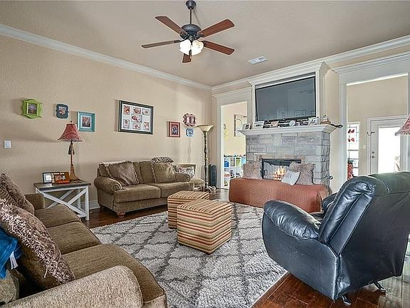 4th image of 3712 Brighton Pl