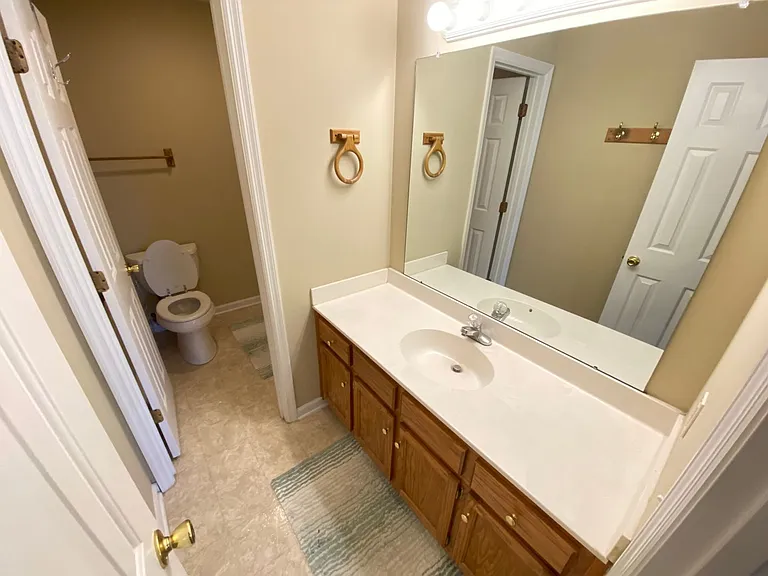 711 Fields Ln — Photo 13