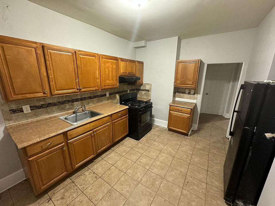 1st image of 191 Seymour Ave #1A
