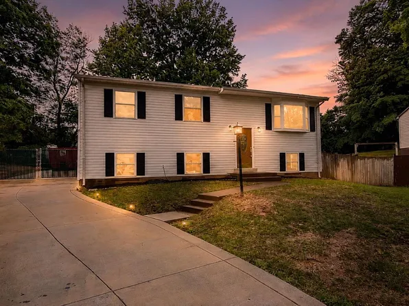 5303 Macwood Dr, Woodbridge, VA 22193