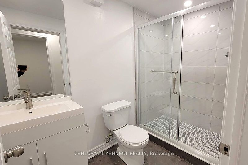 Ajax House for rent - 2 Bedrooms — photo 9