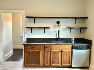 2041 Warren Rd #UP, Lakewood, OH 44107