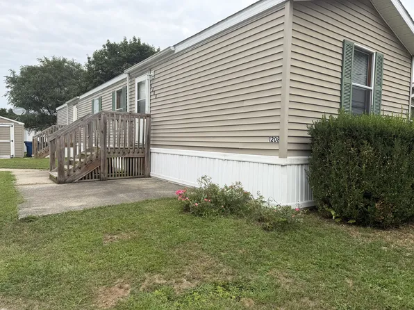 1208 Peach St #638, Elkhart, IN 46514