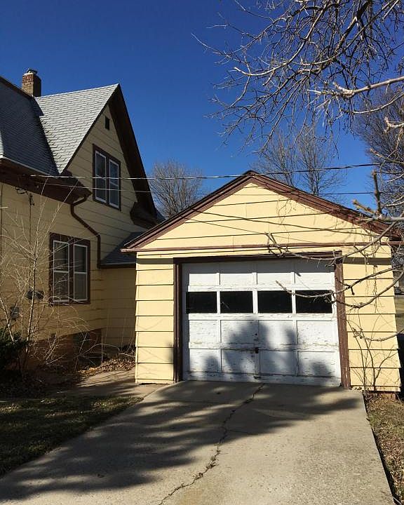 2nd image of 200 E Scranton St