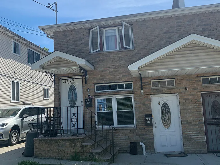 143rd Ave — Photo 2