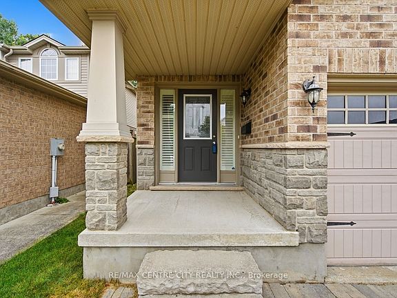 3rd image of 1982 Denview Ave