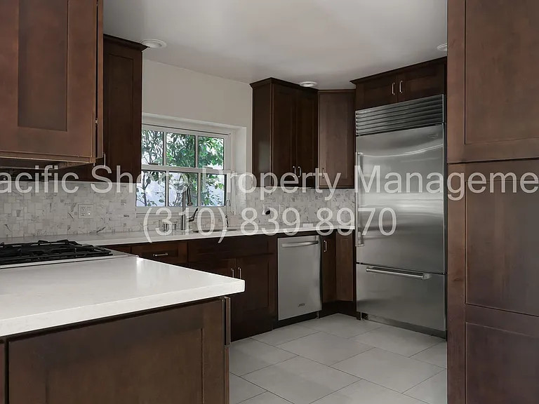 1229 Geneva St — Photo 14