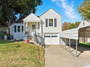 5032 Pierce St, Omaha, NE 68106