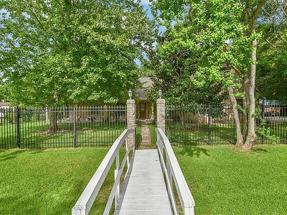2nd image of 4001 Galveston Ave