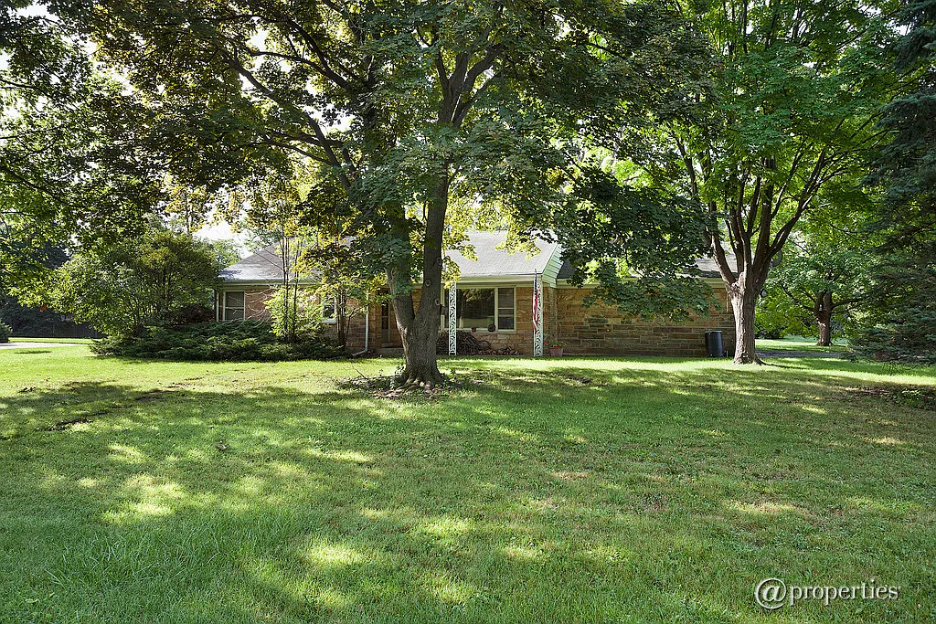 1953 Wagner Rd photo 1