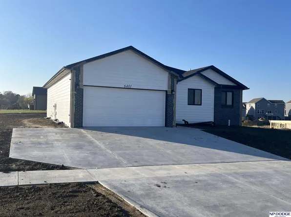 6401 N 12th Ct, Lincoln, NE 68521