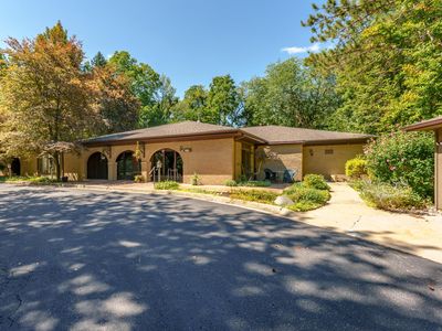 3902 Greenleaf Cir, Kalamazoo, MI, 49008