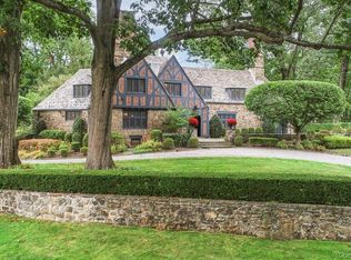 21 Hampshire Road, Bronxville, NY 10708