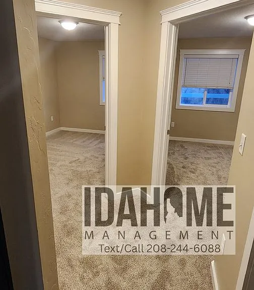 213 W Siphon Rd — Photo 1