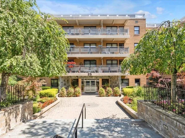 25 Park Place #1E, Great Neck, NY 11021