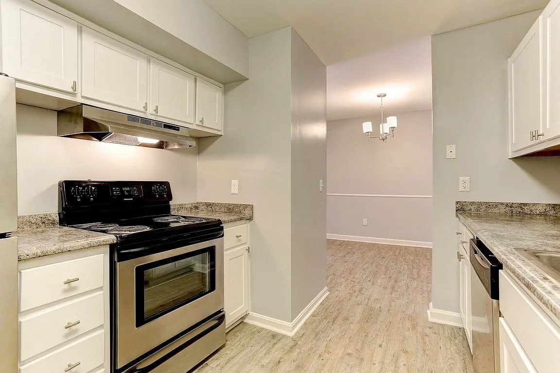 Wildwood Apartments — Photo 2