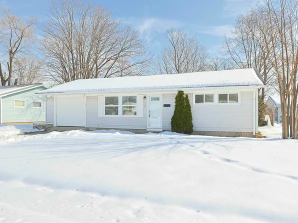 1132 Manchester Dr, South Bend, IN 46615