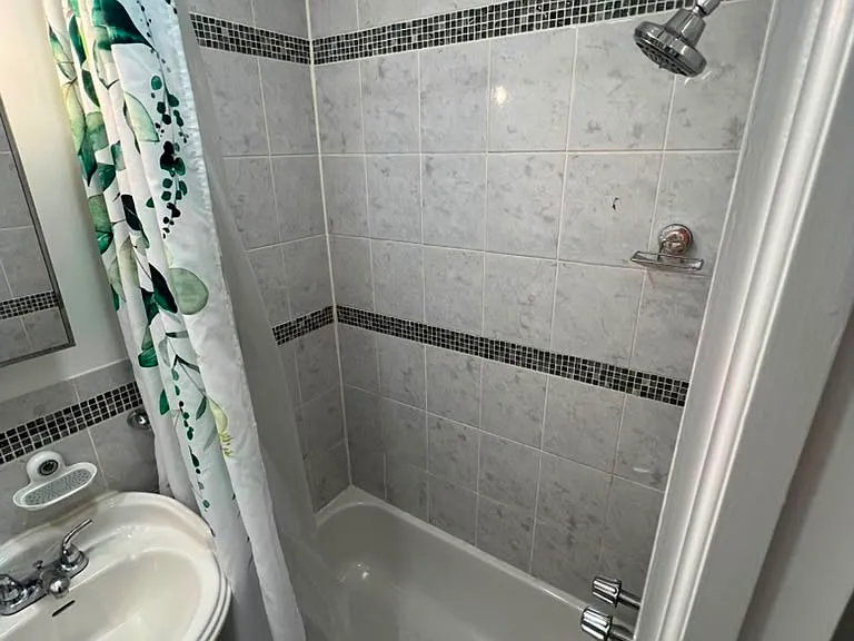 992 Hart St #2 — Photo 3