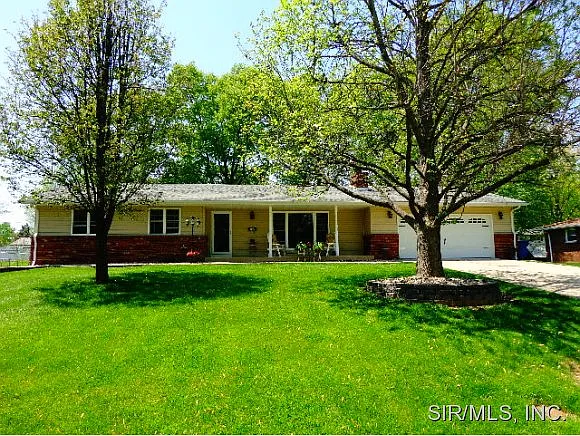 109 Theresa Dr photo 1