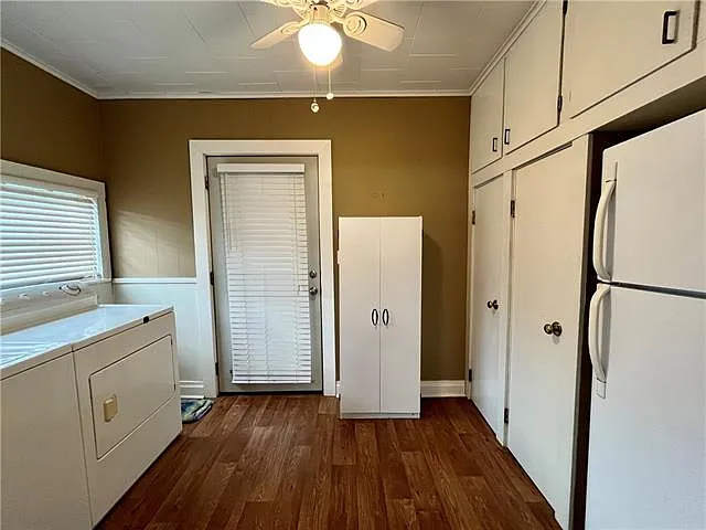 539 Avenue G — Photo 6