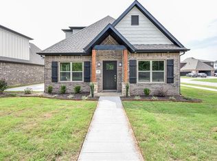 675 N Salem Rd, Fayetteville, AR 72704