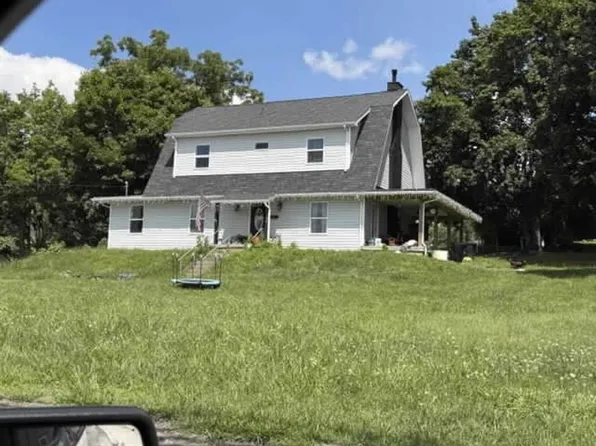 120 Virginia St, Oak Hill, WV 25901