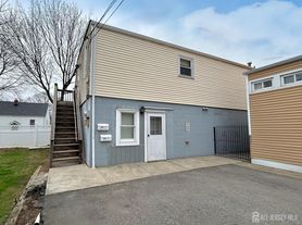 54 Loring Ave, Edison, NJ