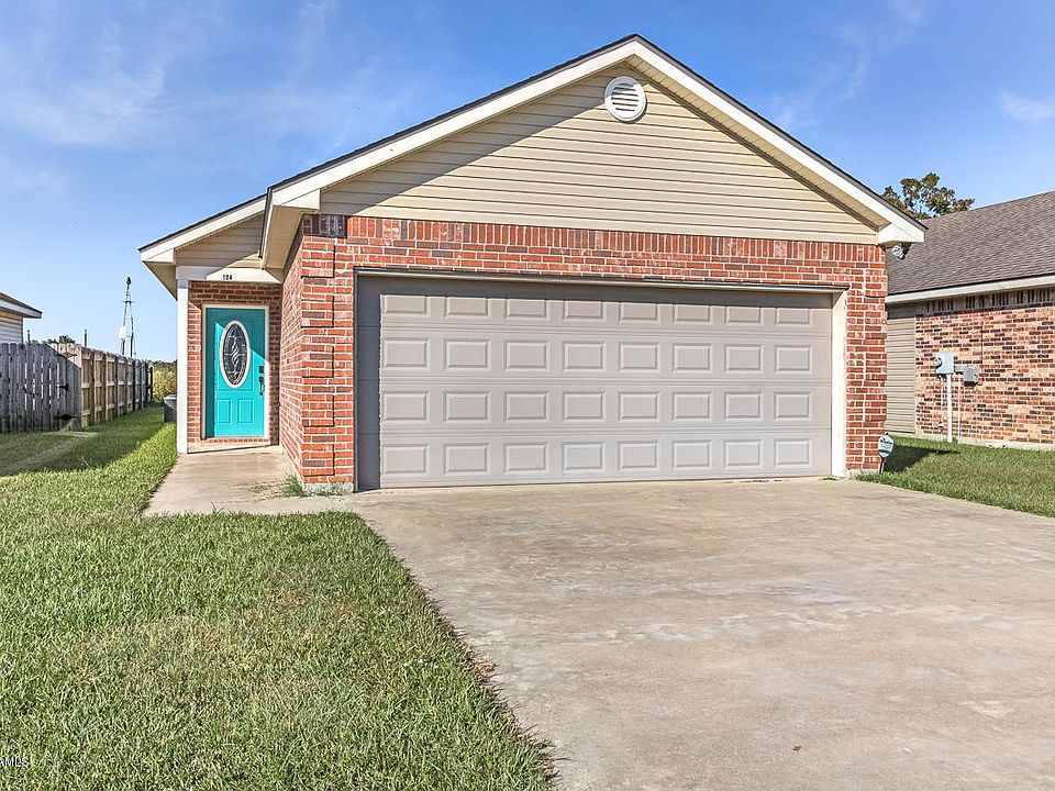1st image of 104 Bottle Brush Ln