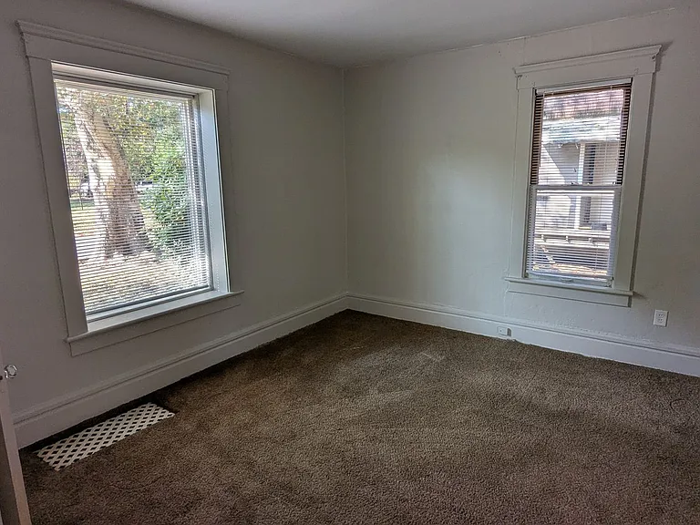 95 Vesper St — Photo 6