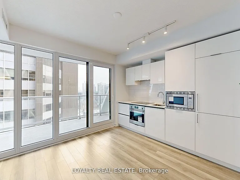 230 Simcoe St #2713 — Photo 14
