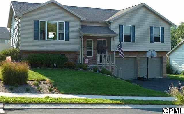 1st image of 218 Antler Dr