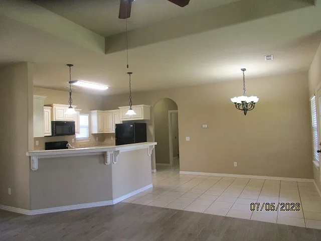 1006 Daniel Ln — Photo 3