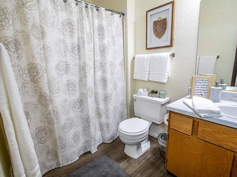 ONE MONTH FREE! APPLY FREE! VIRTUAL TOURS! — Photo 101