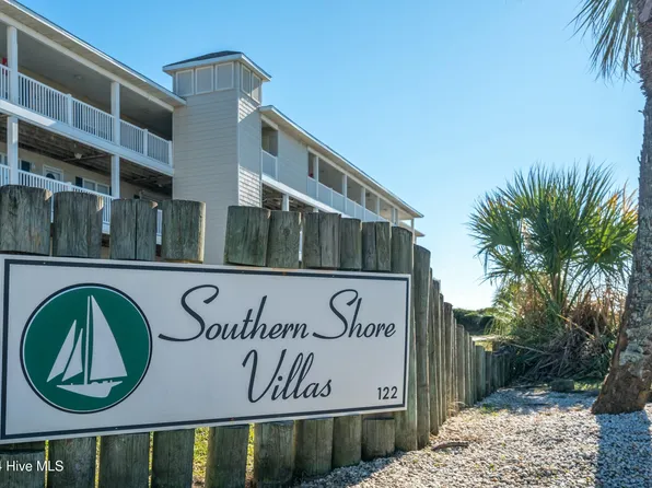 122 SE 58th Street Apt 201, Oak Island, NC 28465