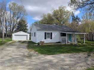 1042 Willow Rd, Springfield, OH 45502