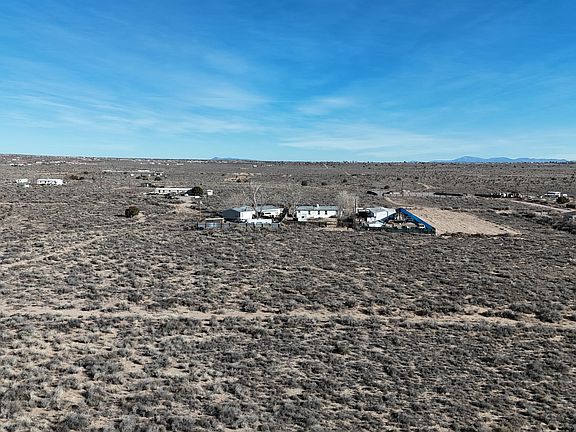 2nd image of 8 Avenue Sw