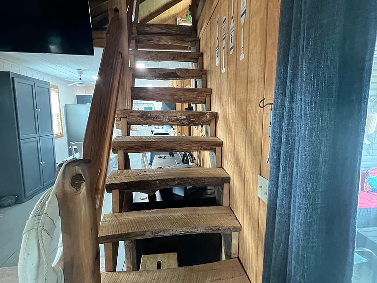 8960 Court St — Photo 18