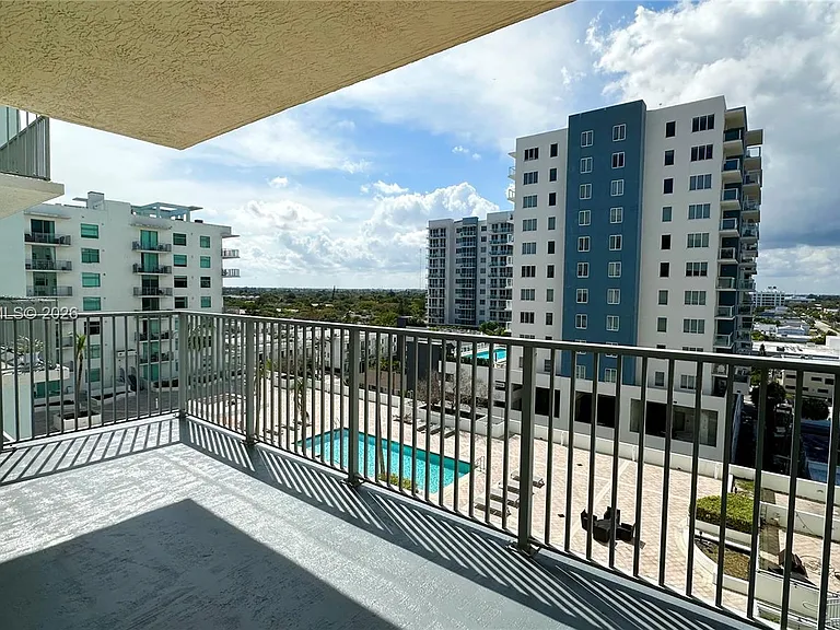 140 S Dixie Hwy #808 — Photo 8