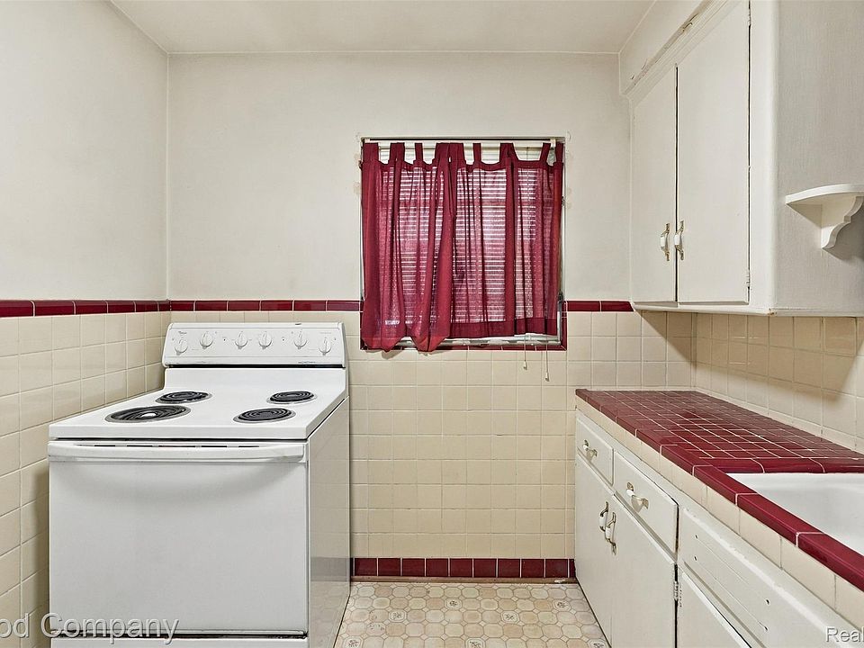 18307 Mark Twain St, photo 8