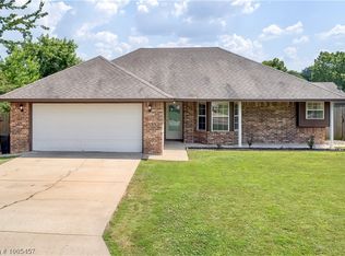 135 Commanche Loop, Roland, OK 74954