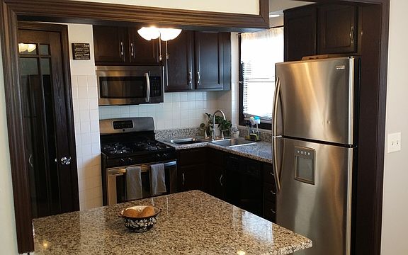 4th image of 1710 N 21st Ave