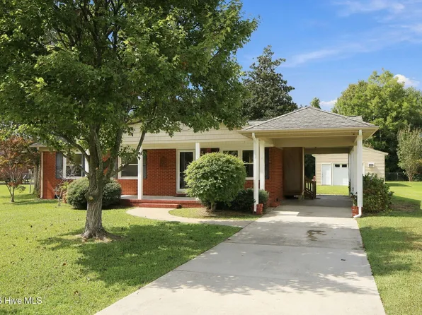 1624 New Bern Street, Newport, NC 28570