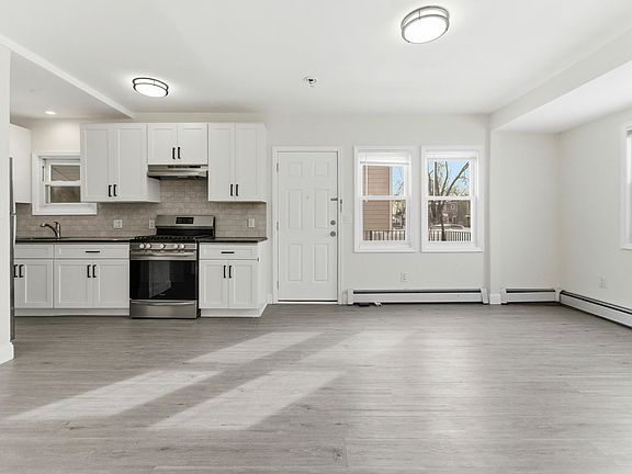 5th image of 14 Avenue A #1R